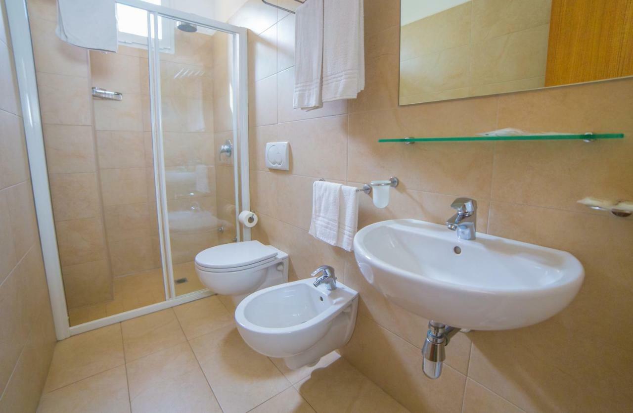 Mediterraneo Hotel & Suites Κατόλικα Εξωτερικό φωτογραφία