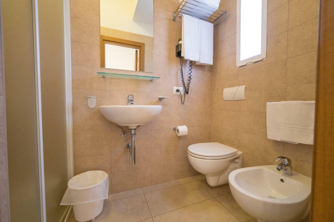 Mediterraneo Hotel & Suites Κατόλικα Εξωτερικό φωτογραφία