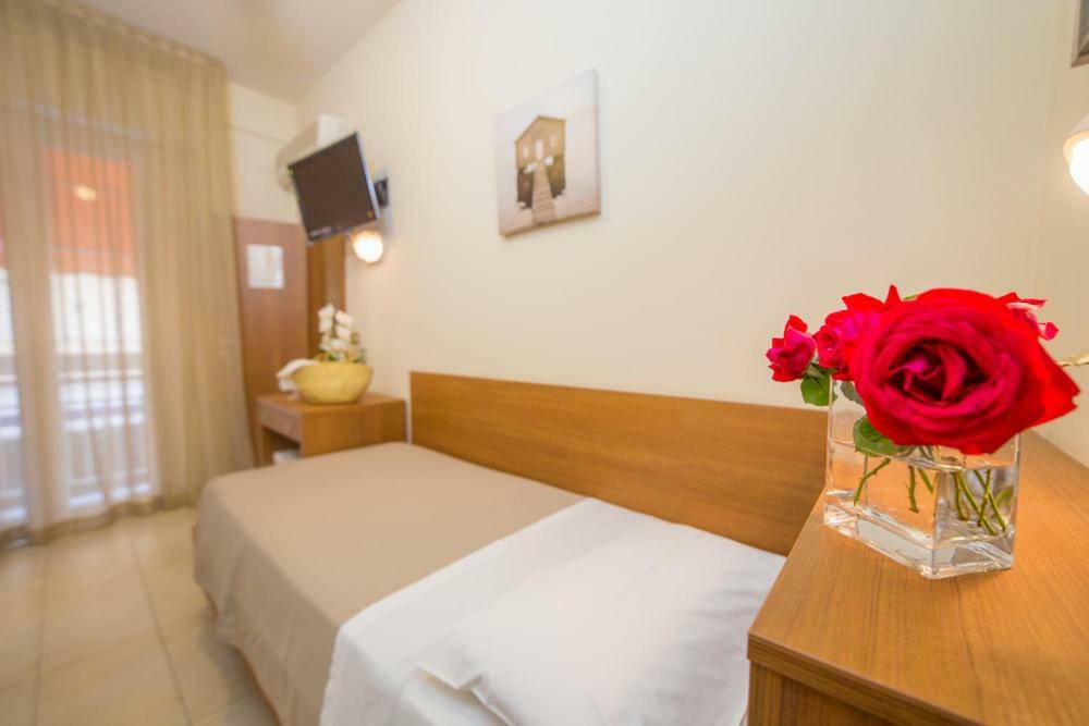 Mediterraneo Hotel & Suites Κατόλικα Εξωτερικό φωτογραφία