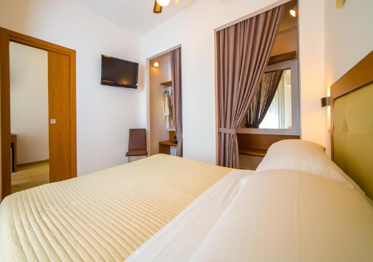 Mediterraneo Hotel & Suites Κατόλικα Εξωτερικό φωτογραφία