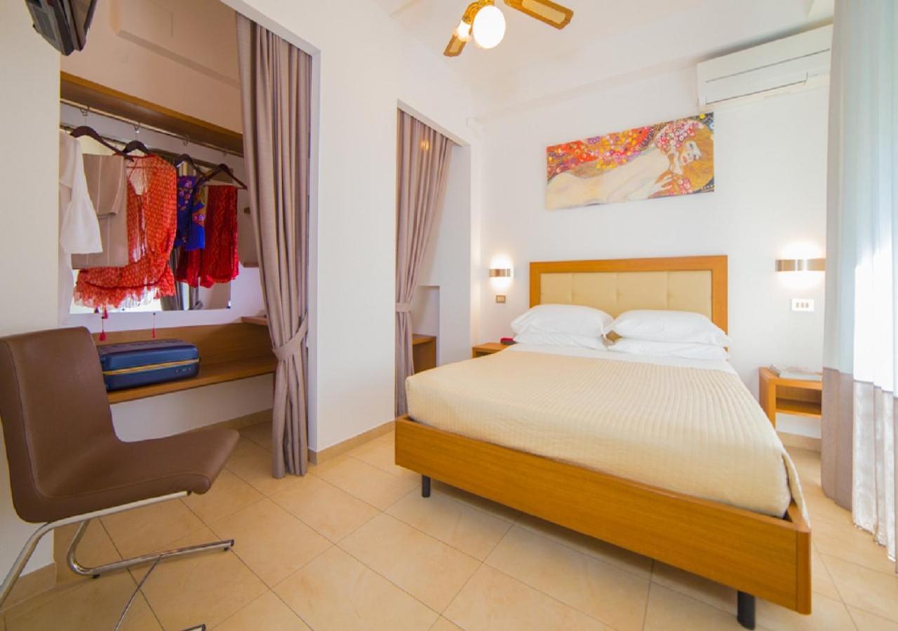 Mediterraneo Hotel & Suites Κατόλικα Εξωτερικό φωτογραφία