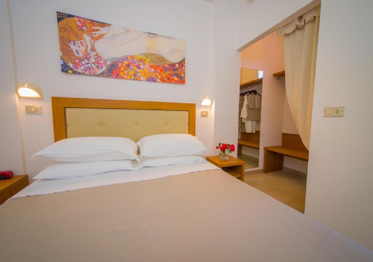 Mediterraneo Hotel & Suites Κατόλικα Εξωτερικό φωτογραφία
